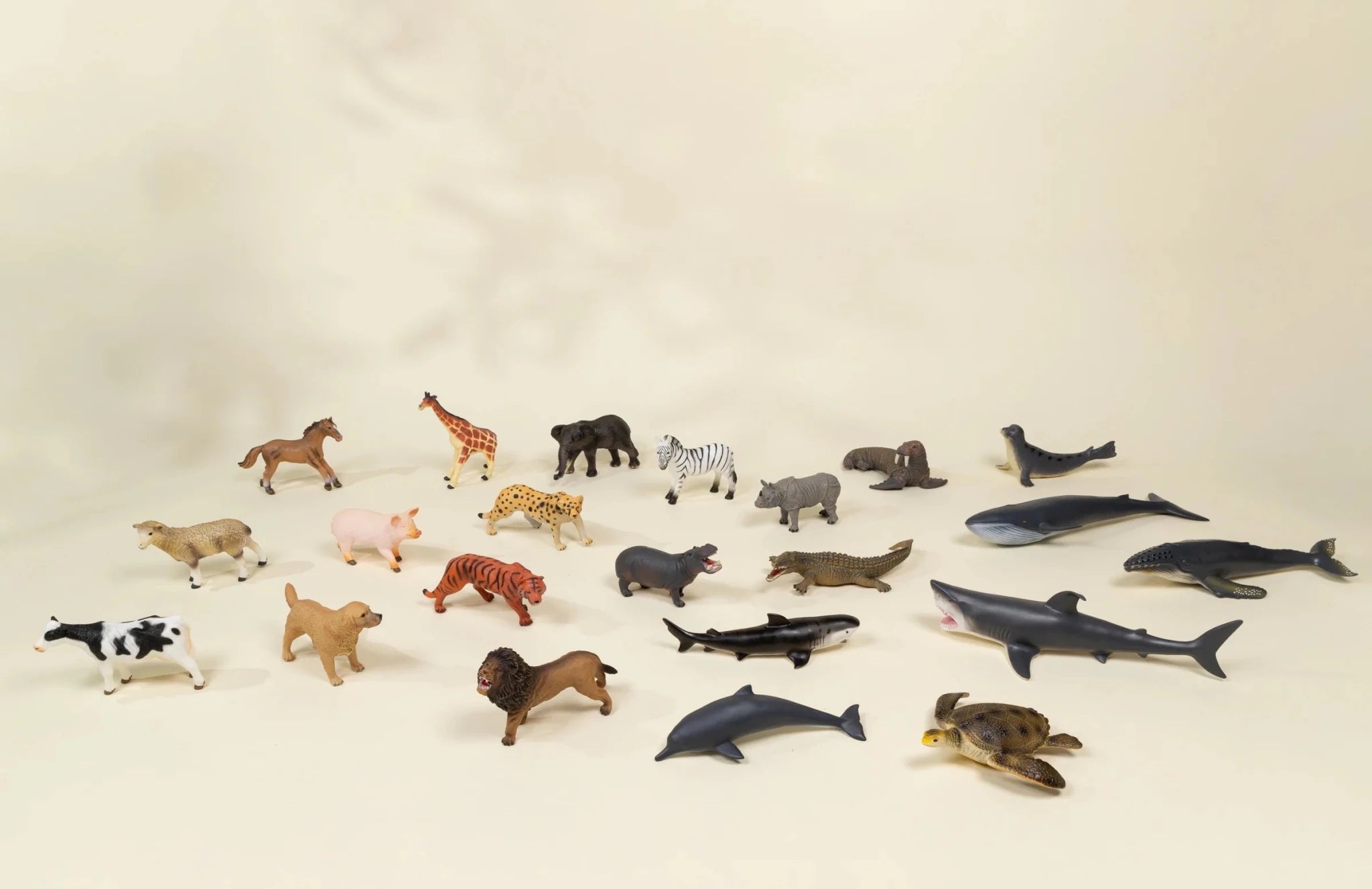 Coco Village Large Sea Life Animal Play Figurine–Humpback Whale - Image 4