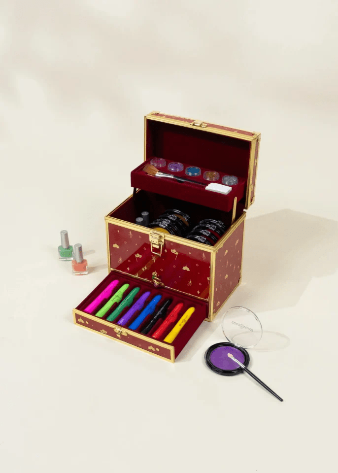 Coco Village Premium Fantasy Makeup Set & Metallic Case - 35pcs - Image 4