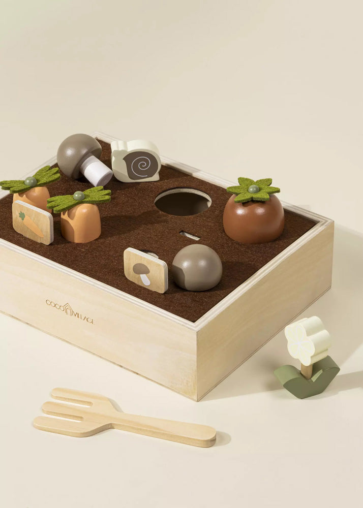 Coco Village Wooden Gardening Playset and Accessories - Image 9