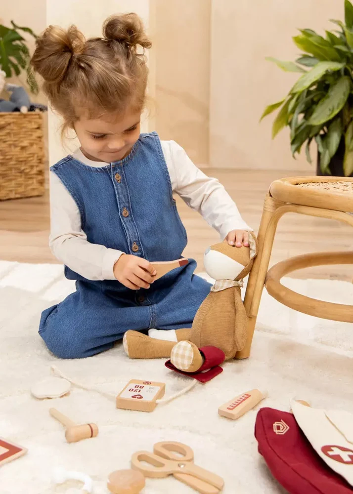 Coco Village Wooden Doctor Playset - Image 8