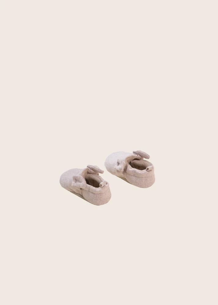 rise little earthling Slide Ons With Ears - Oatmeal / 3-6m - Image 3